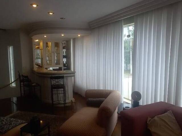 #1057 - Casa para Venda em São Paulo - SP - 2