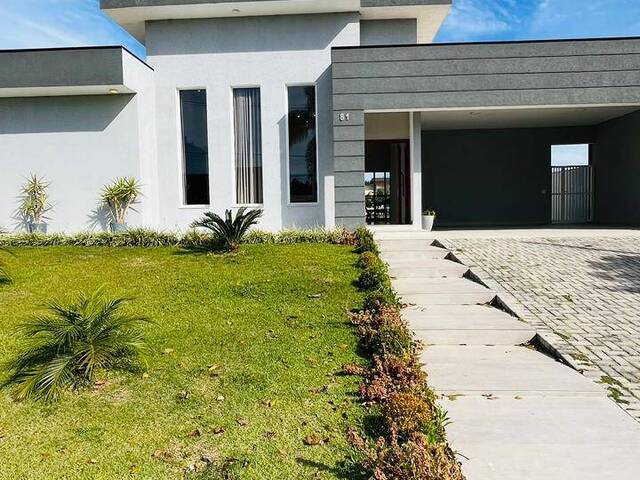 #1063 - Casa para Venda em Embu-Guaçu - SP