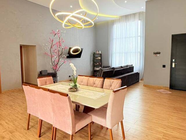 #1064 - Casa para Venda em Embu-Guaçu - SP