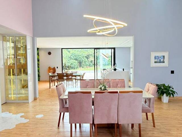 #1064 - Casa para Venda em Embu-Guaçu - SP