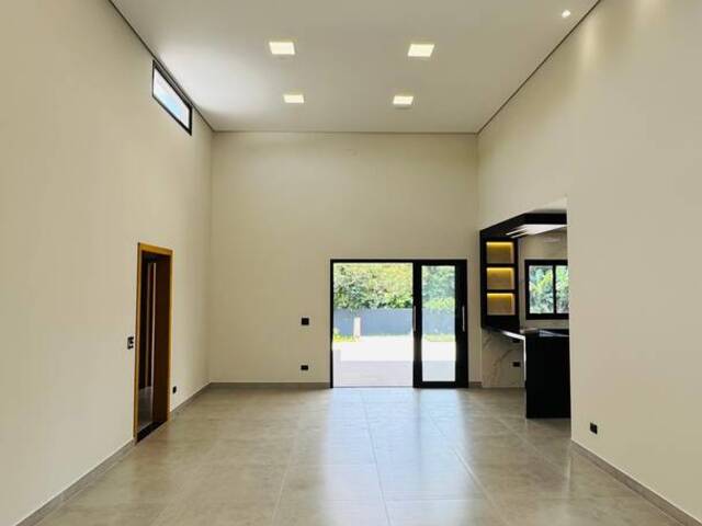 #1066 - Casa para Venda em Embu-Guaçu - SP - 2